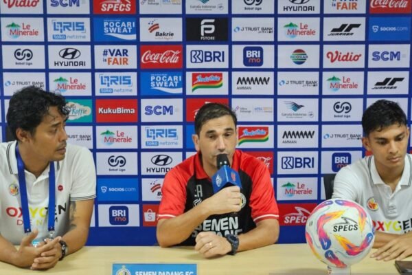 Pelatih Semen Padang Merasa Senang Setelah Raih Kemenangan di Markas Persija