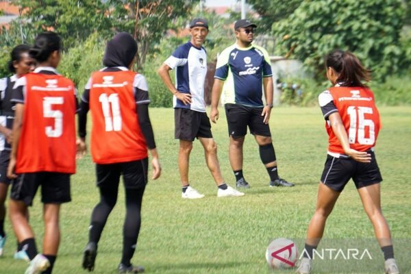 Ketum PSSI Berkomentar Terkait Pembatalan Naturalisasi Djenna de Jong