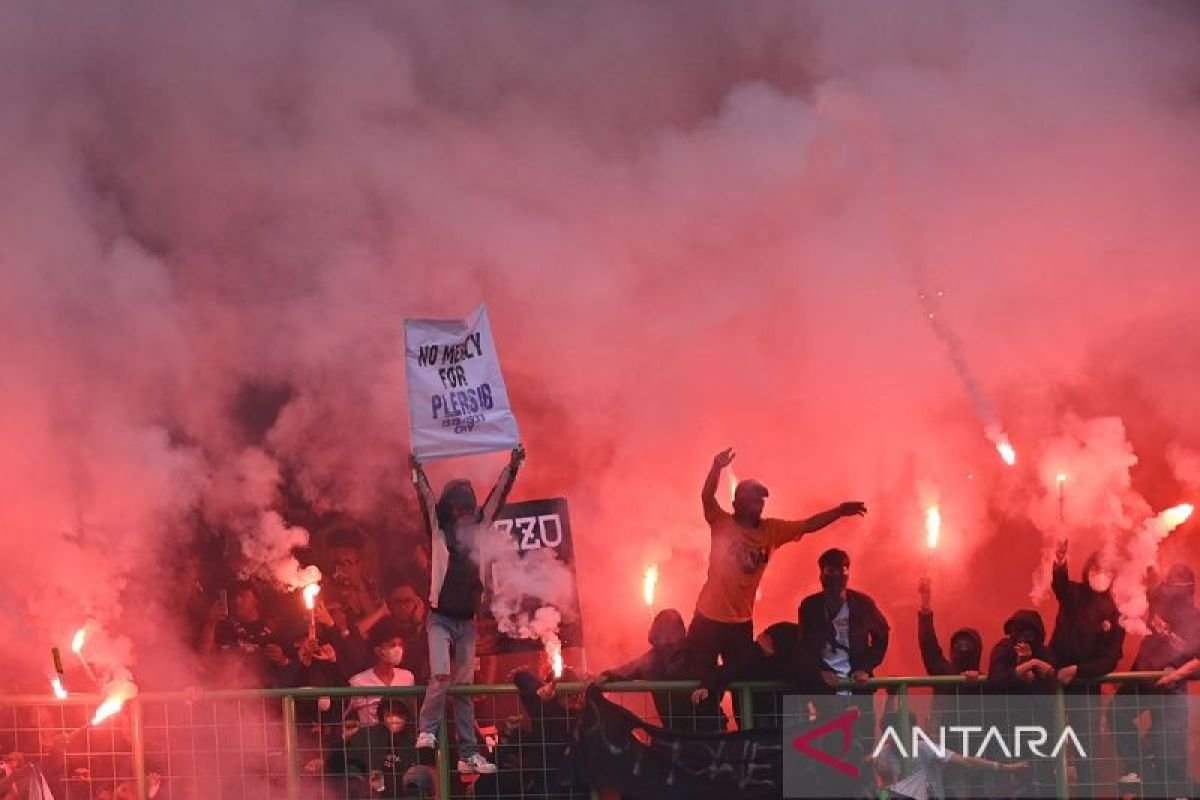 Erick Thohir Menyatakan Larangan Suporter Tamu di Liga 1 Akan Diteruskan
