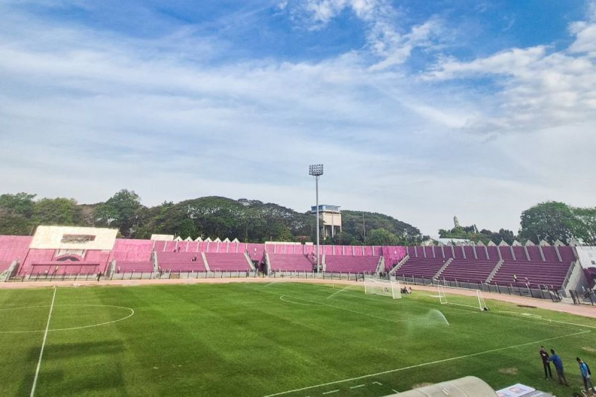 Persik Kediri Menghadapi Asia Warriors FC Dalam Acara Peluncuran Tim