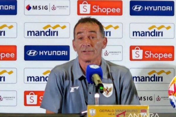 Vanenburg Sebut 11 Pemain Timnas yang Layak Menjadi Man of the Match