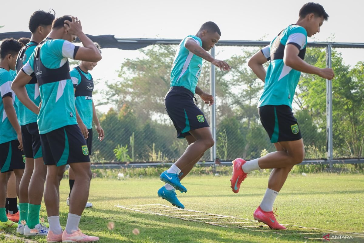 Analisis dan Prediksi Pertandingan PSM vs Persebaya di BRI Super League